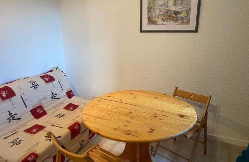 Pra Loup Apartment | Studio Les Marmottes Bleues PRALOUP 1500