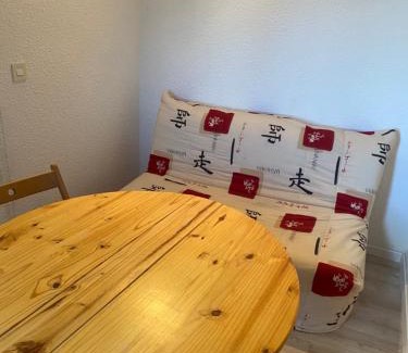 Pra Loup Apartment | Studio Les Marmottes Bleues PRALOUP 1500