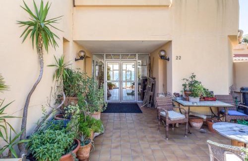 Le Lavandou Apartment | Studio Les Sables d'Aiguebelle-2 by Interhome