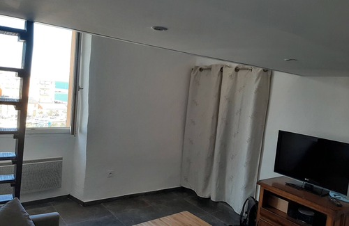 Bastia Apartment | Studio located between the old port and the citadel. right in the town center.