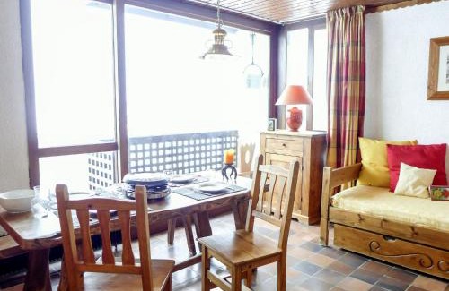 Argentiere Apartment | Studio Lognan-1 by Interhome