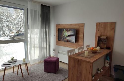 Divcibare Apartment | Studio Lola Jezero