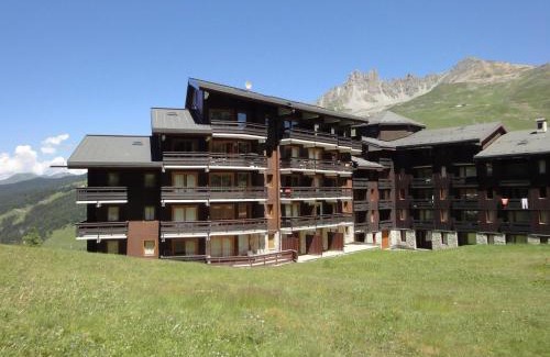 Meribel-Mottaret Apartment | Studio Lumineux au Pied des Pistes avec Terrasse Sud - FR-1-182-83