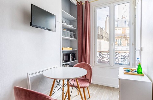 19th Arrondissement Apartment | Studio Métro Ourcq Paris 19eme