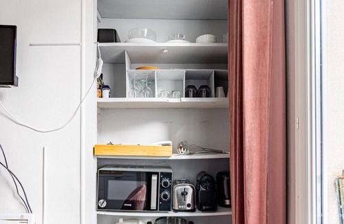 19th Arrondissement Apartment | Studio Métro Ourcq Paris 19eme