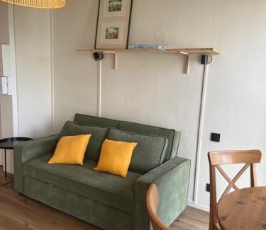 La Celle-sous-Gouzon Apartment | Studio meublé à Jonzac