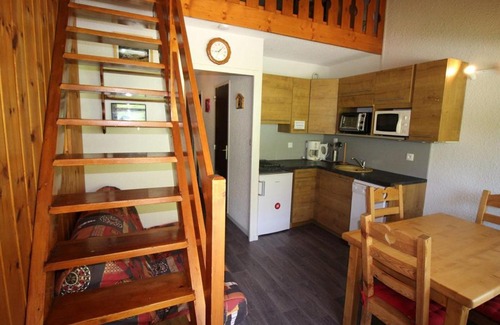 Auris Apartment | Studio mezzanine cabine 4 pers au pied des pistes, Auris en Oisans - FR-1-297-298