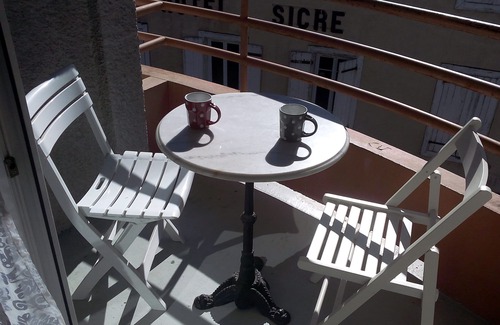 Ax-les-Thermes Apartment | Studio mezzanine hyper center Ax-les-Thermes 4pers