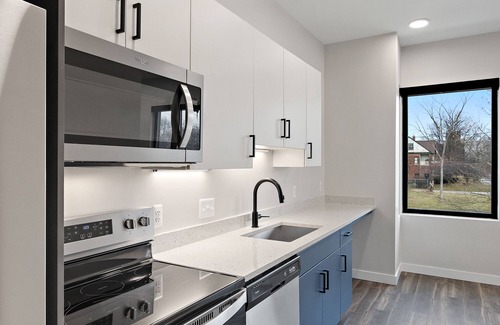 Detroit Apartment | Studio Monthly & Daily Rental For Traveling Professionals,Corporate & Student's