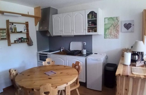 Correncon-en-Vercors Apartment | STUDIO MOUNTAIN CORNER