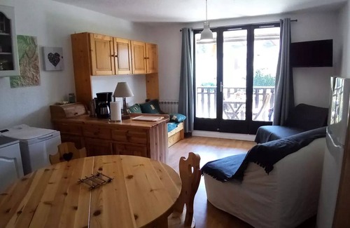 Correncon-en-Vercors Apartment | STUDIO MOUNTAIN CORNER