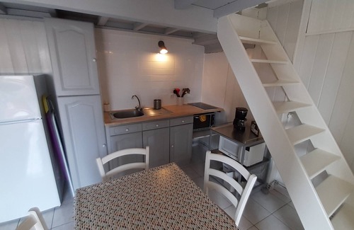 Valras-Plage Apartment | Studio n ° 2 with terrace, 4 people.