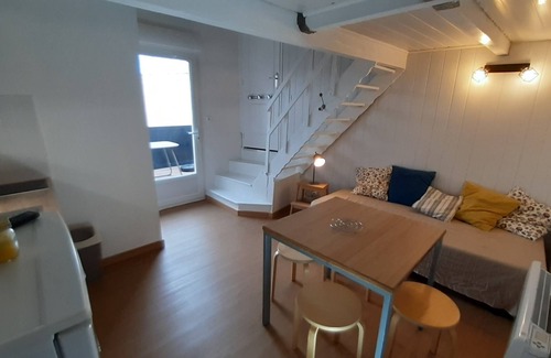 Valras-Plage Apartment | Studio n ° 3 with terrace for 4 people.