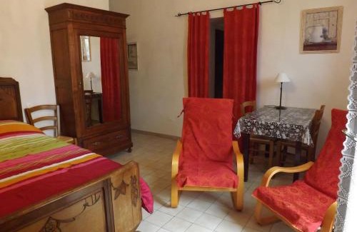 Amelie-les-Bains-Palalda Apartment | Studio n°1 agréable et bien situé