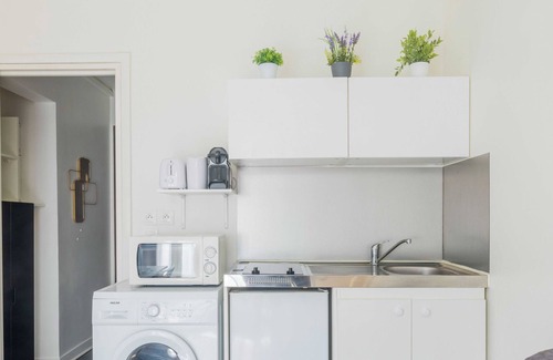 19th Arrondissement Apartment | Studio near Bassin de la Villette - Mobility lease