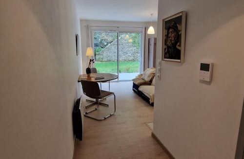 Le Palais Apartment | Studio neuf avec terrasse et jardin au cœur de Le Palais - FR-1-418-260
