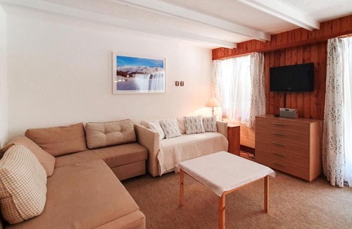 Vex Apartment | Studio Panorama 66 by Interhome