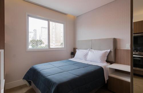 Reboucas Apartment | Studio prox shopping Curitiba Wifi, TV a Cabo e ar by UROOMS