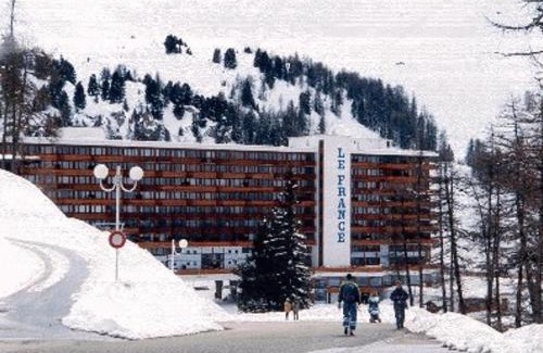 Plagne Centre Apartment | Studio rénové au pied des pistes à Plagne Centre - FR-1-455-49