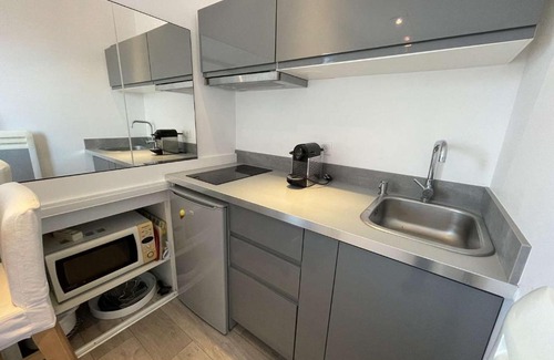 Saint-Jean-de-Monts Apartment | Studio rénové 2 pers avec parking, wifi, proche plage - FR-1-224C-28