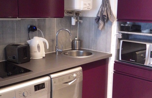 Cap d'Agde Apartment | STUDIO RENOVATED WITH VIEW ON BOATS FOR 4 PEOPLE