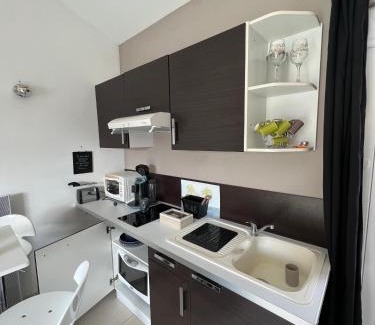 Capestang Apartment | Studio RIQUET indépendant attenant à Villa