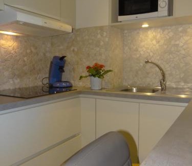 Westende Apartment | Studio Ross, zonnig en gezellig en vlakbij de zee