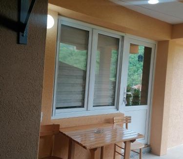 Ribarska Banja Apartment | Studio sa francuskim i pomoćnim ležajem - Romansa