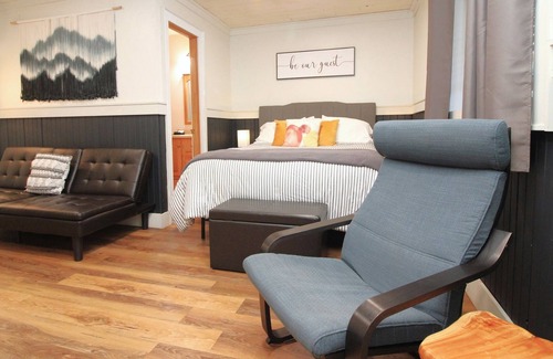 Cherokee RV Rental | Studio Sanctuary: Gear Up for Outdoor Thrills with a Well-Stocked Kitchen