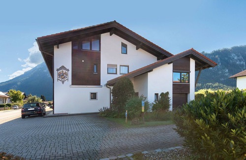 Kreuzfeld Apartment | Studio 'Sophia Inzell - New' with Mountain View and Wi-Fi