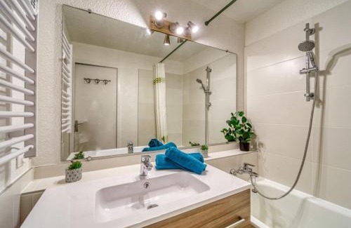 Le Corbier Apartment | Studio Soyouz Vanguard-19 by Interhome
