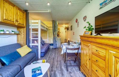 Le Corbier Apartment | Studio Soyouz Vanguard-97 by Interhome