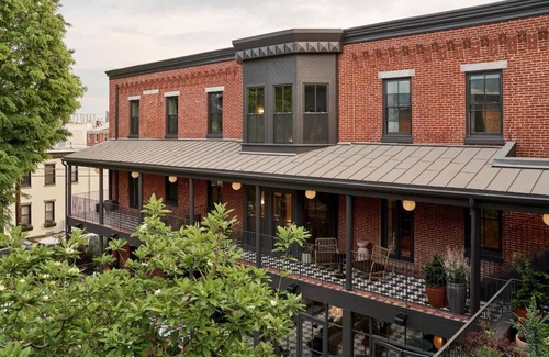 Olde Richmond House | Studio Suite at Anna & Bel w/Heated Pool and Rooftop Terrace in Artsy Fishtown