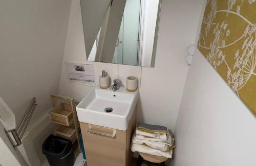 Dunkerque Centre Apartment | Studio SUN - Hyper Centre Dunkerque & Proche Plage '15m