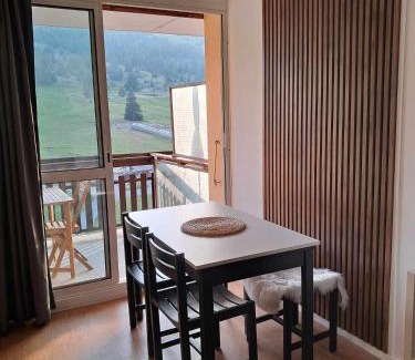 Saint-Etienne-en-Devoluy Apartment | Studio Superdevoluy 4 personnes au pied des pistes