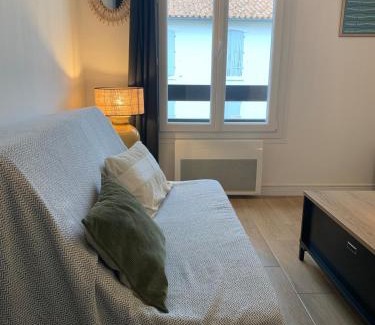 Saint-Martin-de-Re Apartment | Studio sur le port de St Martin de Ré