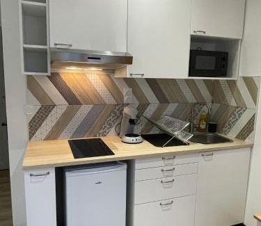 Toulon Apartment | Studio - Téléphérique/Gare