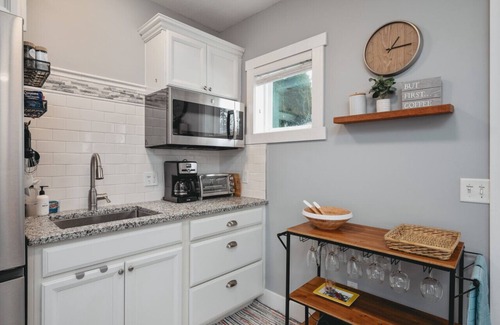 Traverse City Condo | Studio TC Close to Downtown Beaches and Wineries