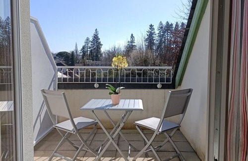 Salies-de-Bearn Apartment | Studio Terrasse Dans Résidence Avec Piscine C62