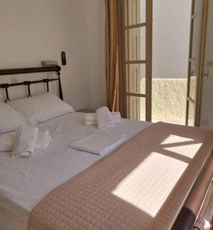 Old Town Naxos Apartment | Studio Tsakas