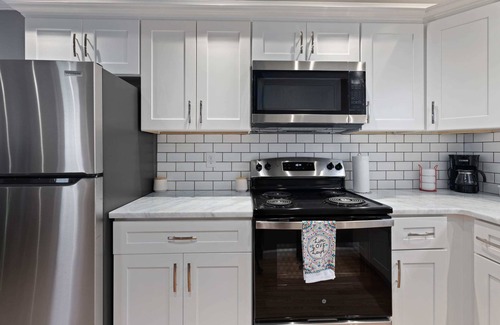 Villas Apartment | Studio Unit close the Bay!