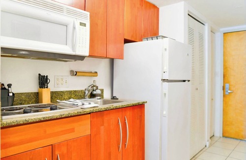 Brickell Apartment | Studio W Panoramic Views Prime Comfort