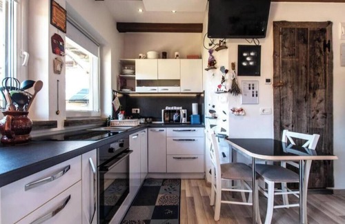 Srednja Vas v Bohinju Apartment | Studio with Garden View
