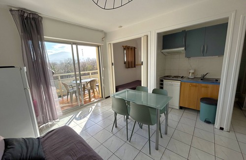 Argeles Plage Apartment | Studio with air conditioning, balcony, near the beach