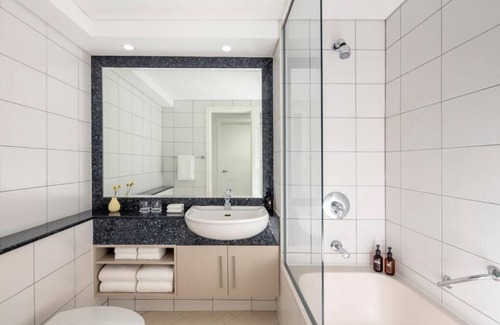 Trade Center Apartment | Studio with Burj Khalifa View Near DIFC Dubai