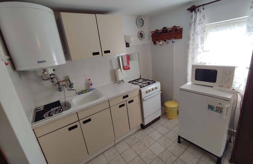 Balatonfenyves Apartment | Studio with garden furniture near Lake Balaton