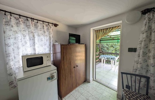 Balatonfenyves Apartment | Studio with garden furniture near Lake Balaton