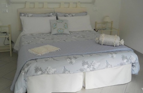Canneto sull'Oglio Bed & Breakfast | Studio with disabled access for 4 people