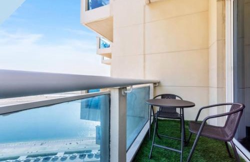 Dubai Production City Apartment | Studio with Private Jacuzzi - Damac Lagovista