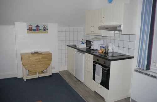 Roundham Apartment | Studio with Sea View